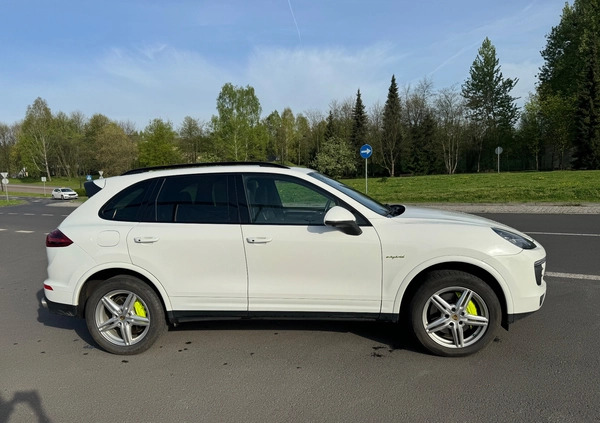 Porsche Cayenne cena 154900 przebieg: 105000, rok produkcji 2017 z Katowice małe 781